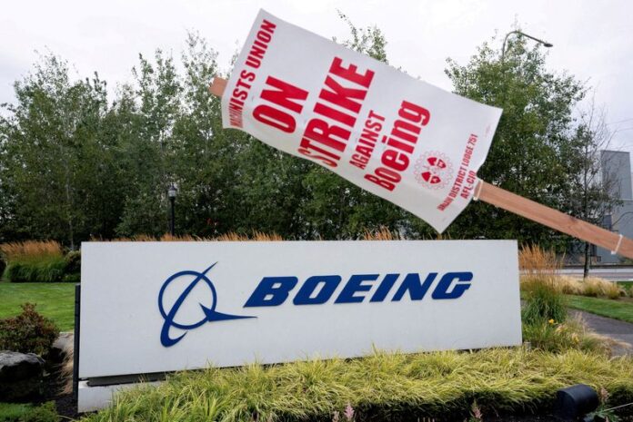 Striking union holds indirect discussions with Boeing about deal, helped by US government